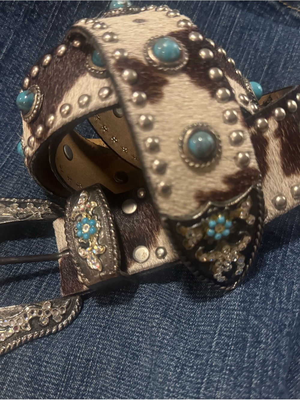 Western Cowhide Leather Belt with Turquoise Stones & Studs - Picture 2 of 3